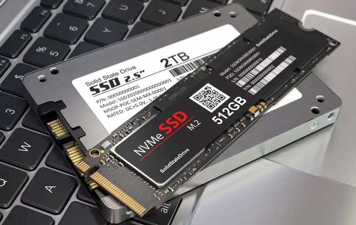 راهنمای خرید SSD؛ انتخاب بهترین حافظه برای لپ‌تاپ و کامپیوتر | اکباتان شاپ