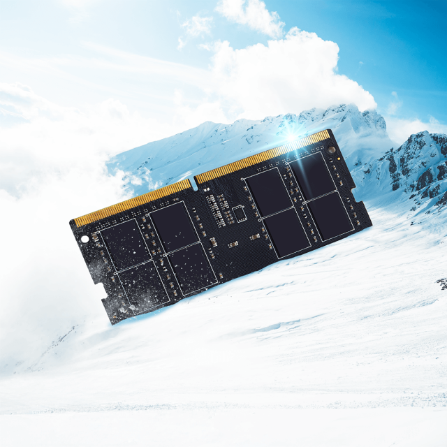 رم لپتاپ 4 گیگابایت سیلیکون پاور DDR4 ماژول SO-DIMM فرکانس 2666 مگاهرتز، تایمینگ CL22، معماری تککاناله و ولتاژ کاری 1.2 ولت